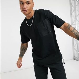 Black Top man Oversized T-Shirt with Bungee Cord